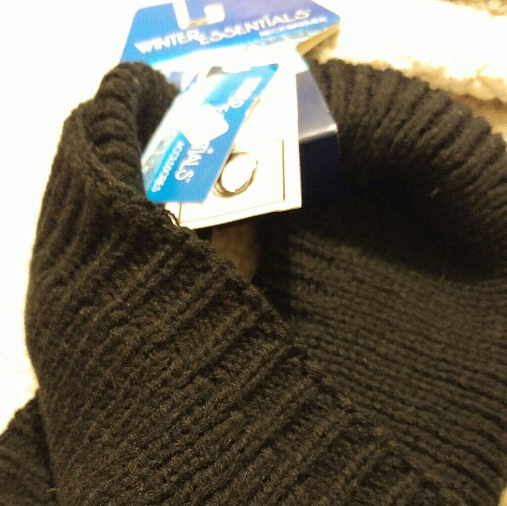 Winter Essentials Neckwarmer